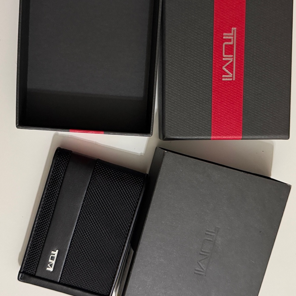 Tumi Black Card Holder